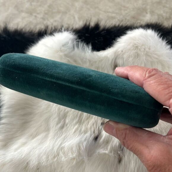 GUCCI Vintage Velvet Eyeglass Case - Picture 3 of 3